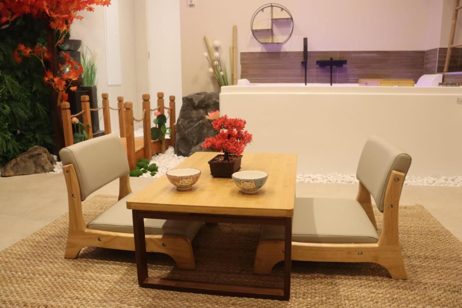 Loveroom Japon Avec Balneotherapie 툴롱 외부 사진